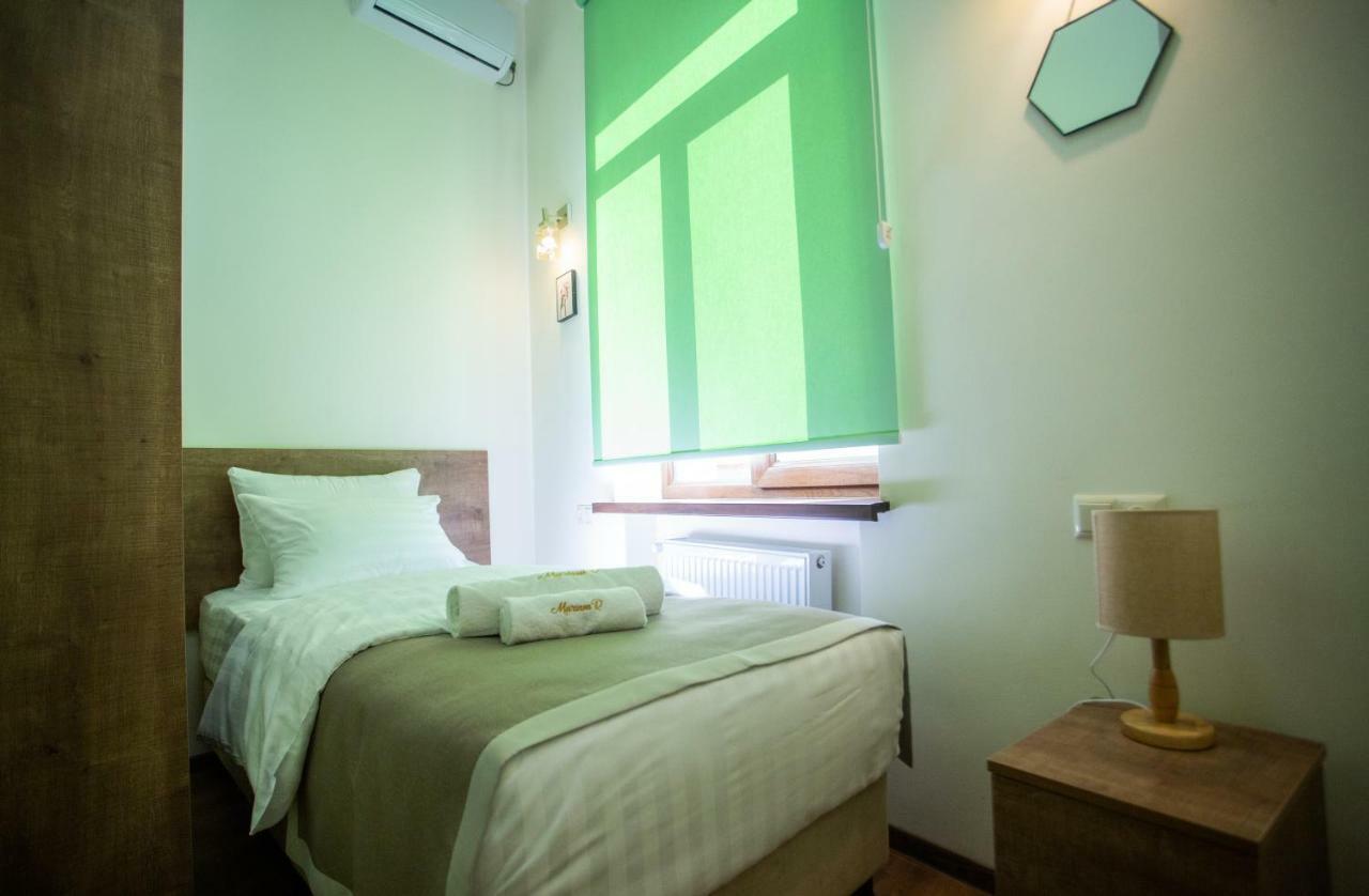 Mariam R Hotel Tbiliszi Kültér fotó